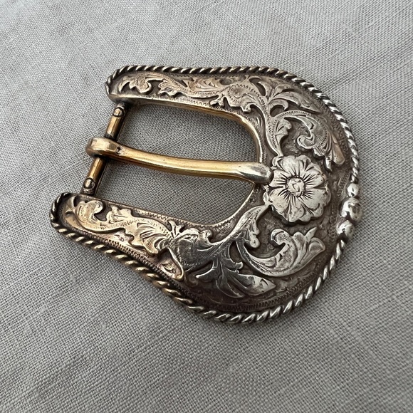 Vintage silver gold tone western floral belt buckle repousse rope medium 1” - Picture 8 of 8